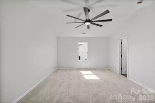 8203 Paw Valley Ln, Charlotte, NC 28214 - Photo 16