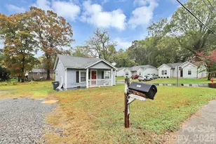 1102 W Davidson Ave, Gastonia, NC 28052 - Photo 4