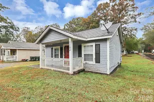 1102 W Davidson Ave, Gastonia, NC 28052 - Photo 2