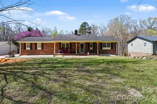 244 Pine Valley Rd, Thomasville, NC 27360 - Photo 2