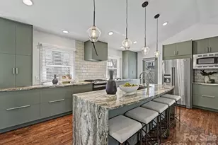 1733 Piccadilly Dr, Charlotte, NC 28211 - Photo 4