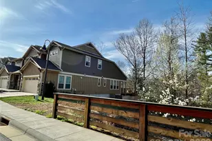 554 Sweet Birch Park Ln, Black Mountain, NC 28711 - Photo 2