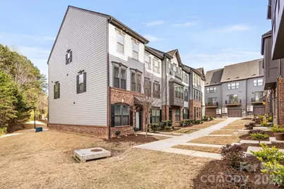 425 Tristram Lane, Charlotte, NC 28205 - Photo 2