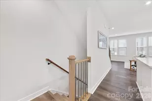 425 Tristram Ln, Charlotte, NC 28205 - Photo 12