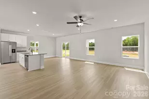 3446 Robindale Dr, Winston Salem, NC 27107 - Photo 6