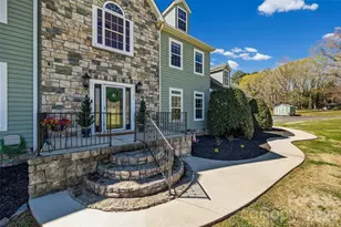 204 Moore Dr, Gastonia, NC 28056 - Photo 2