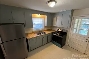 1932 Sandhurst Dr, Charlotte, NC 28205 - Photo 8