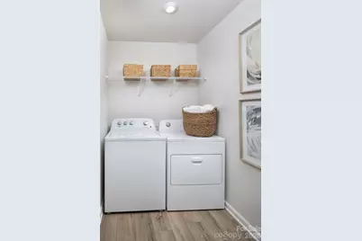 7531 Hodges Meadow Lane, Charlotte, NC 28213 - Photo 8