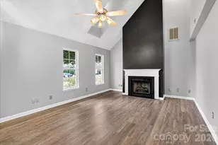 6107 Colchester Ln, Matthews, NC 28104 - Photo 10