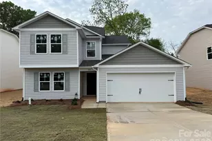 304 Elm St, Lancaster, SC 29720 - Photo 2