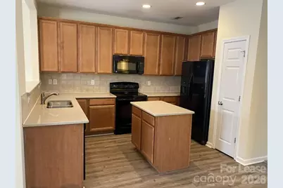 10020 Kings Parade Boulevard, Charlotte, NC 28273 - Photo 8