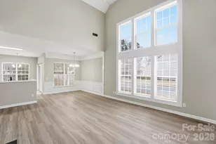 8835 Kestral Ridge Dr, Charlotte, NC 28269 - Photo 8