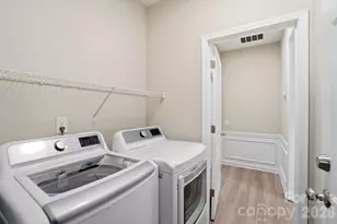 8835 Kestral Ridge Dr, Charlotte, NC 28269 - Photo 38