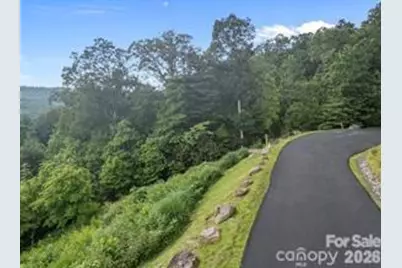 W12 Curtain Bluff, Hendersonville, NC 28791 - Photo 4