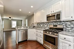 704 N Main St, Mooresville, NC 28115 - Photo 6