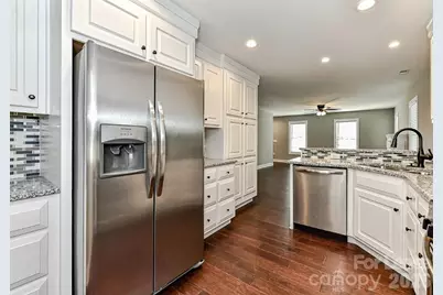 704 N Main Street, Mooresville, NC 28115 - Photo 8