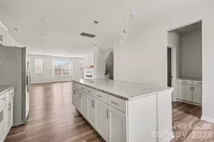 10016 Hemingway Pl, Charlotte, NC 28227 - Photo 6