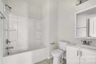 10016 Hemingway Pl, Charlotte, NC 28227 - Photo 12