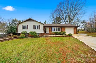 4776 Kennedy St, Hickory, NC 28602 - Photo 2