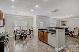 13622 Stringfellow Ln, Charlotte, NC 28278 - Photo 6