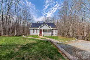 7722 Farmbrook Dr, Waxhaw, NC 28173 - Photo 2
