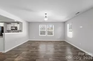 1000 Newfound Hollow Dr, Charlotte, NC 28214 - Photo 8