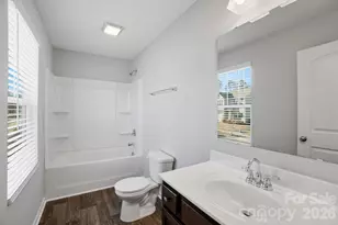 1000 Newfound Hollow Dr, Charlotte, NC 28214 - Photo 32