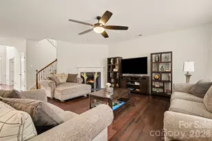 9631 Daufuskie Dr, Charlotte, NC 28278 - Photo 14