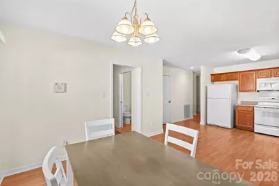 219 19th Avenue SE, Hickory, NC 28602 - Photo 16