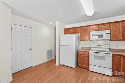 219 19th Avenue SE, Hickory, NC 28602 - Photo 12