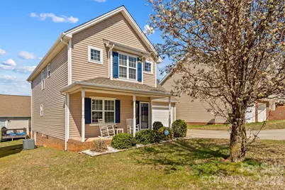 219 19th Avenue SE, Hickory, NC 28602 - Photo 2