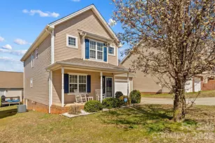 219 19th Ave SE, Hickory, NC 28602 - Photo 2