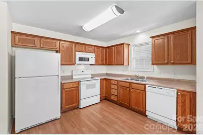 219 19th Avenue SE, Hickory, NC 28602 - Photo 10