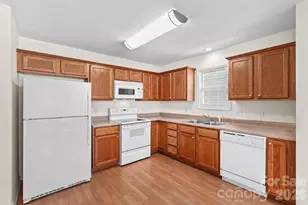 219 19th Ave SE, Hickory, NC 28602 - Photo 10