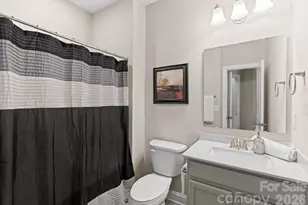 1053 Harlows Crossing Dr, Matthews, NC 28104 - Photo 36