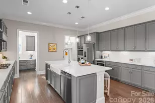 1053 Harlows Crossing Dr, Matthews, NC 28104 - Photo 14