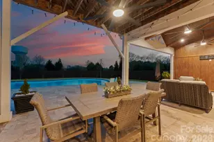 1053 Harlows Crossing Dr, Matthews, NC 28104 - Photo 44