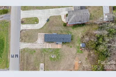 5012 Victoria Avenue, Charlotte, NC 28269 - Photo 1