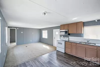 5012 Victoria Avenue, Charlotte, NC 28269 - Photo 8