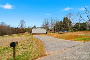2404 Stones Throw Ct, Lenoir, NC 28645 - Photo 26