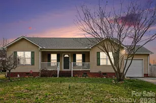 445 W Stokes St, China Grove, NC 28023 - Photo 2