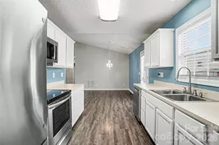 445 W Stokes St, China Grove, NC 28023 - Photo 10