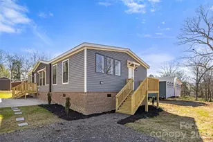 1105 Marion St, Lancaster, SC 29720 - Photo 2