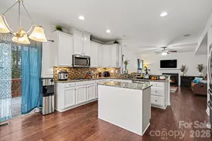 12302 Volusia Ct, Charlotte, NC 28262 - Photo 16