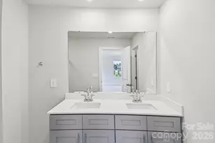 8216 Hidden Spgs Trl, Charlotte, NC 28216 - Photo 6