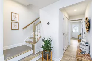 2102 Trout Lily Ln, Matthews, NC 28104 - Photo 4