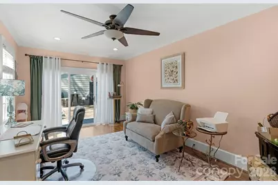 607 S York Street, Gastonia, NC 28052 - Photo 16