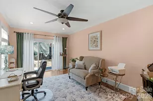 607 S York St, Gastonia, NC 28052 - Photo 16