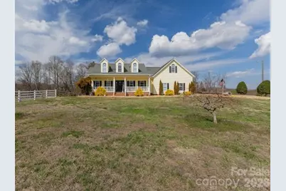 3131 Christie Road, Hudson, NC 28638 - Photo 2
