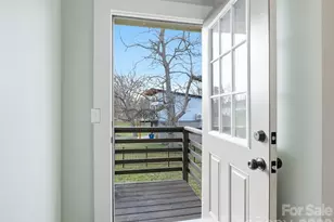 61 27th St NW, Hickory, NC 28601 - Photo 22